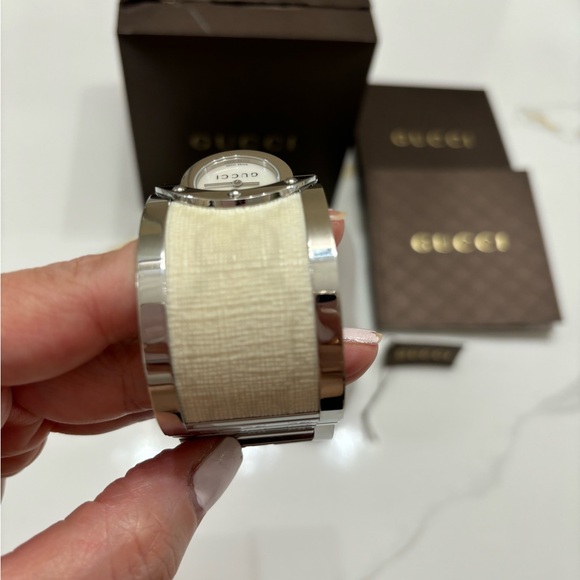 Gucci Stainless Steel Twirl Watch with Mother of Pearl Face - Picture 4 of 14